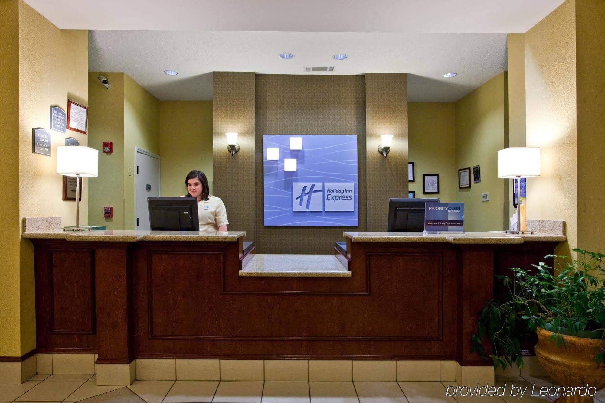 Holiday Inn Express Clanton Extérieur photo